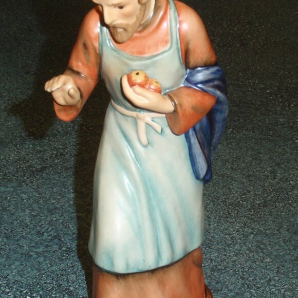 Hummel Goebel 7-1/2" Joseph Christmas Nativity Scene Figurine 214/B With Box! - Picture 11 of 12